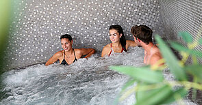 Piscine du Parc - Activites Espace Bien-etre et vues d'ambiance Piscine du Parc - Activites Espace Bien-etre et vues d'ambiance